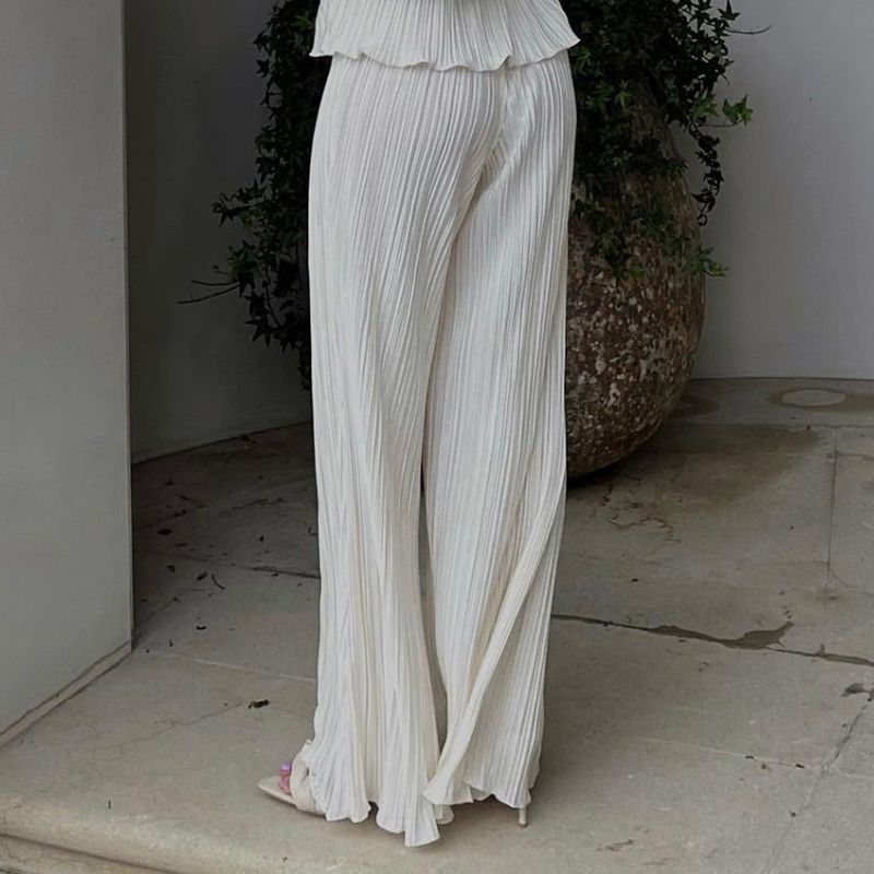Valenzora | Overall with structured halter neck section