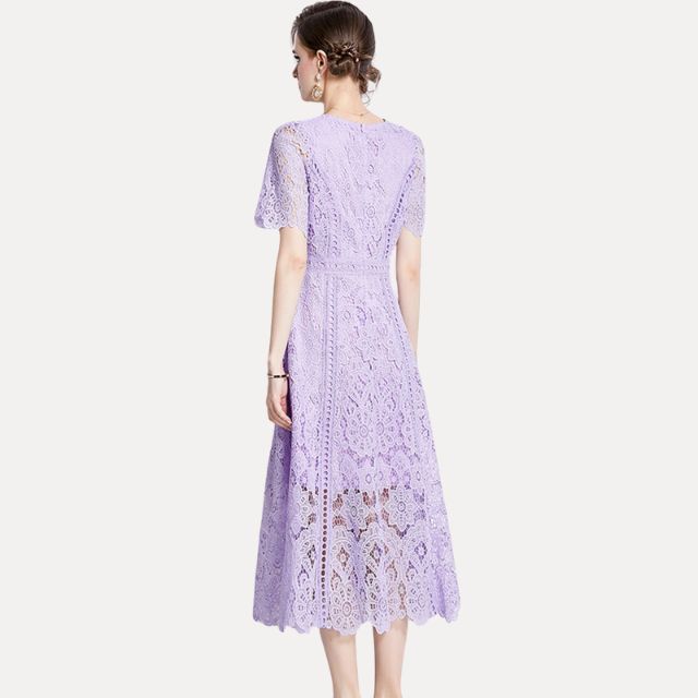 Valenzora | Sophisticated lace midi dress with waist accentuation