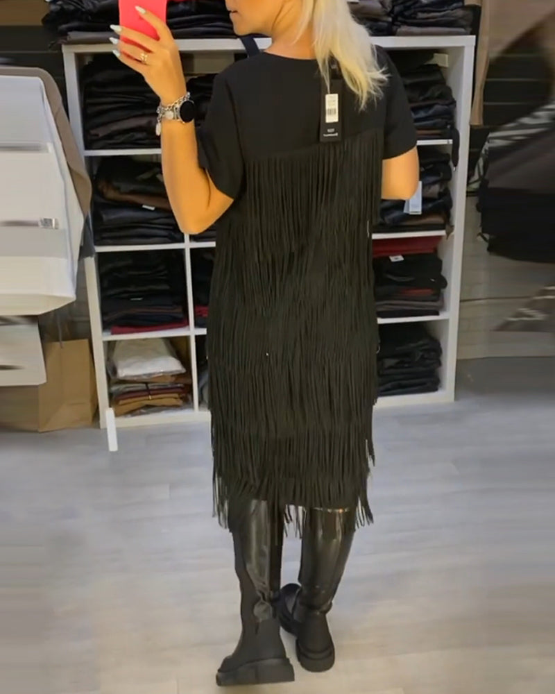 Valenzora | Chic shift dress with tassels