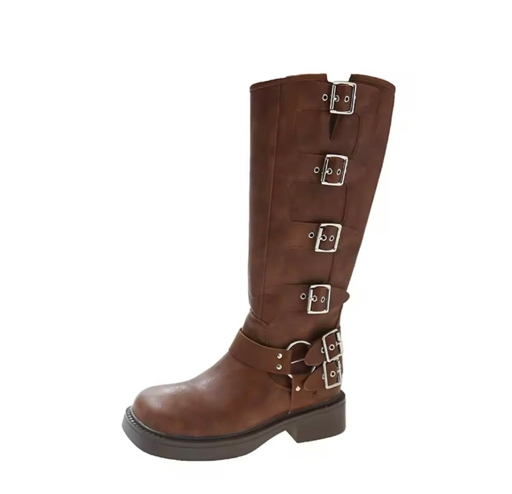 Valenzora | Boots with buckles and heel