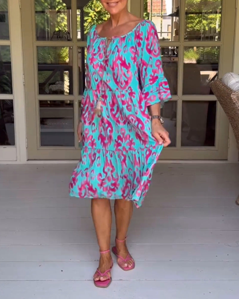 Valenzora | Loose-fitting, printed dress with bell sleeves