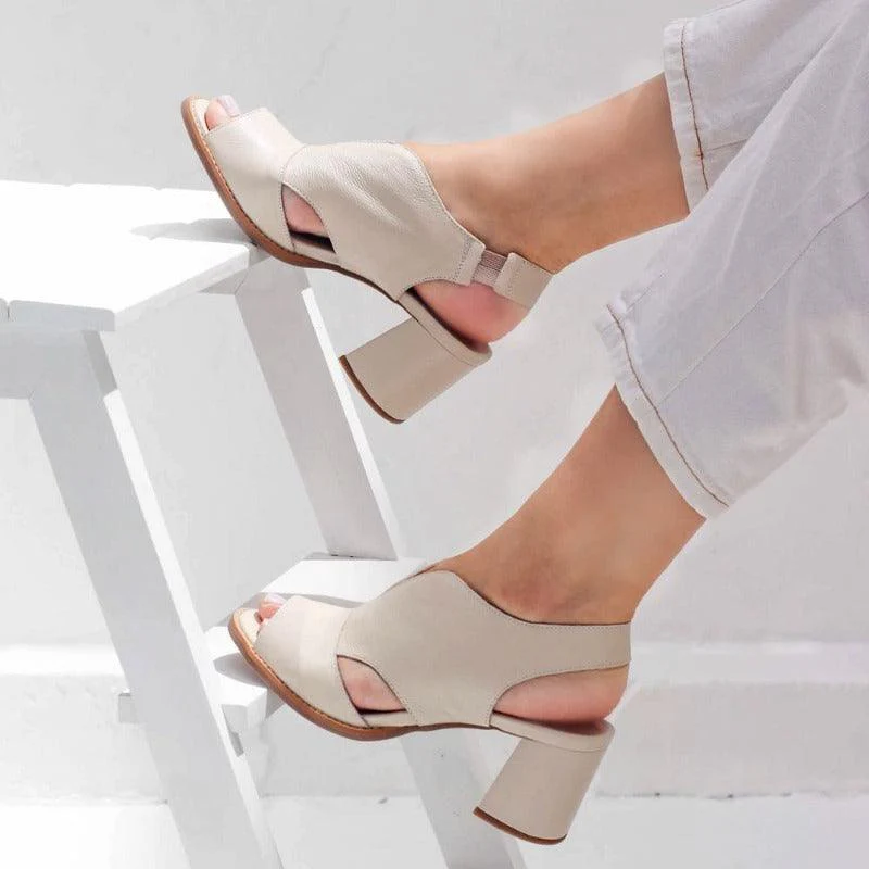Valenzora | Unrivaled durability and timeless elegance in women's sandals made of genuine leather