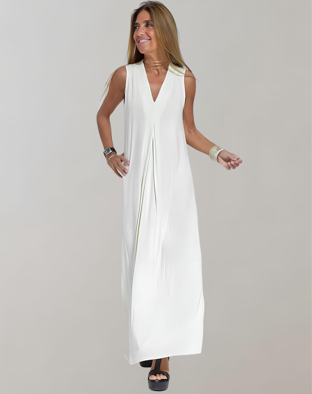 Elegant slim dress with a V-neck