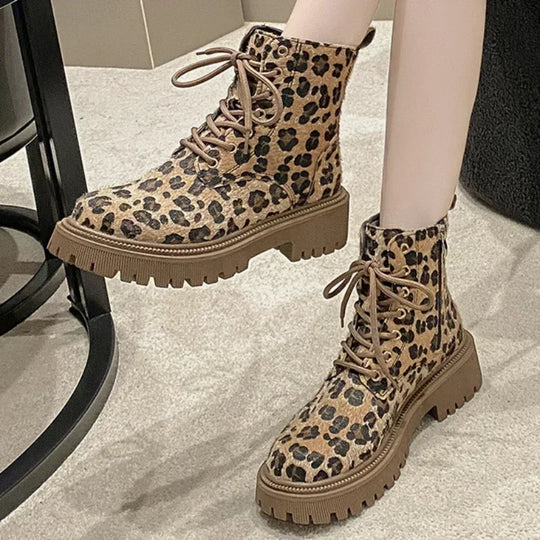 Stiefeletten mit Leopardenmuster