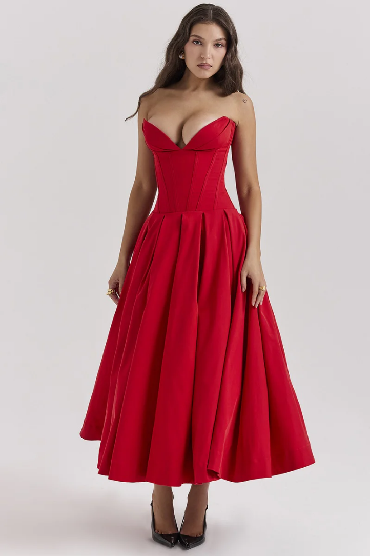Strapless pleated dress with a V-neck