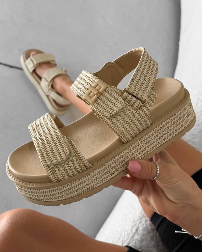 Valenzora | Chunky rattan sandals for women