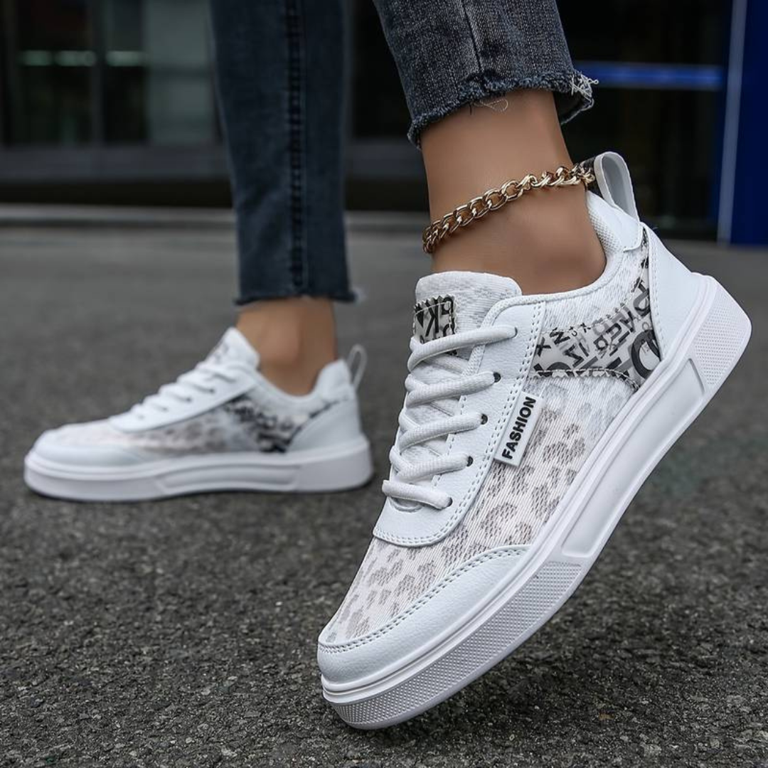 Sneakers | Casual lace-up running sneakers