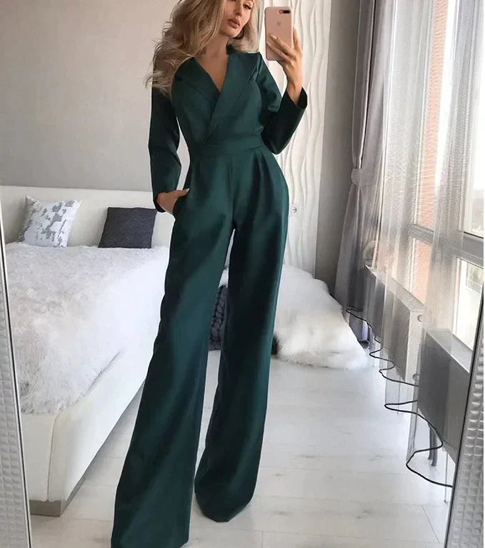 Valenzora | Fashionable long jumpsuit with collar and wide leg for a stylish and modern look