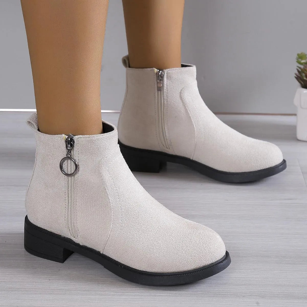 Valenzora | Chunky heeled ankle boots