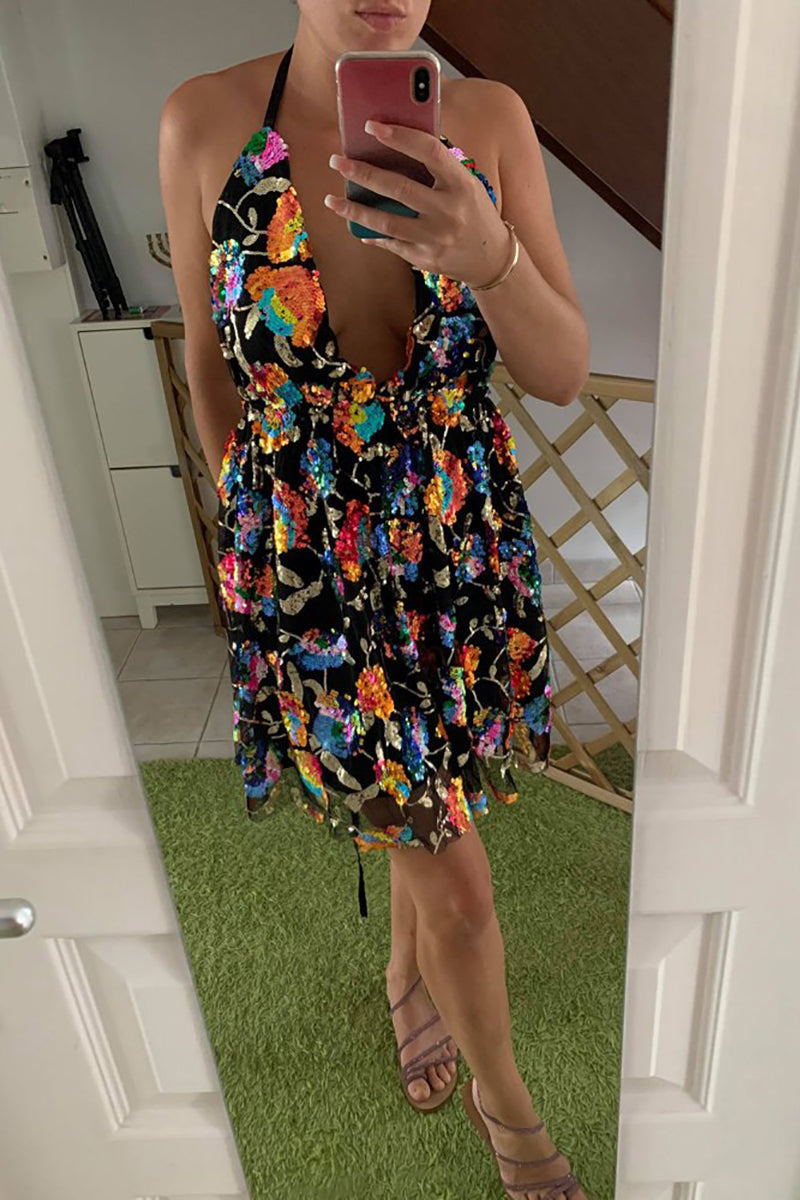 Valenzora | Regenbogen Pailletten Neckholder Minikleid mit offener Rückenpartie