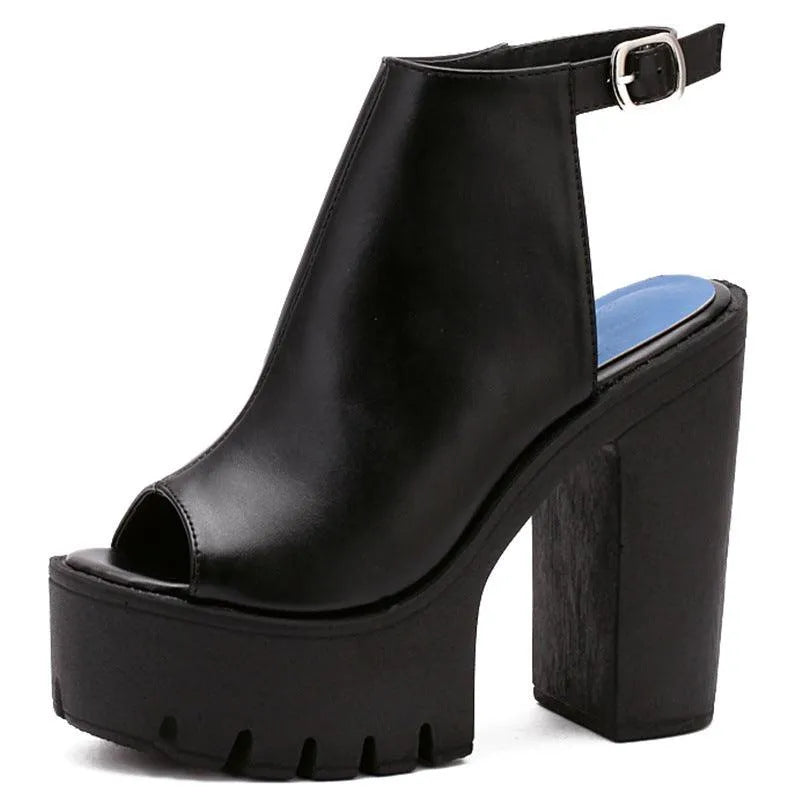 Valenzora | Sandals with a thick heel