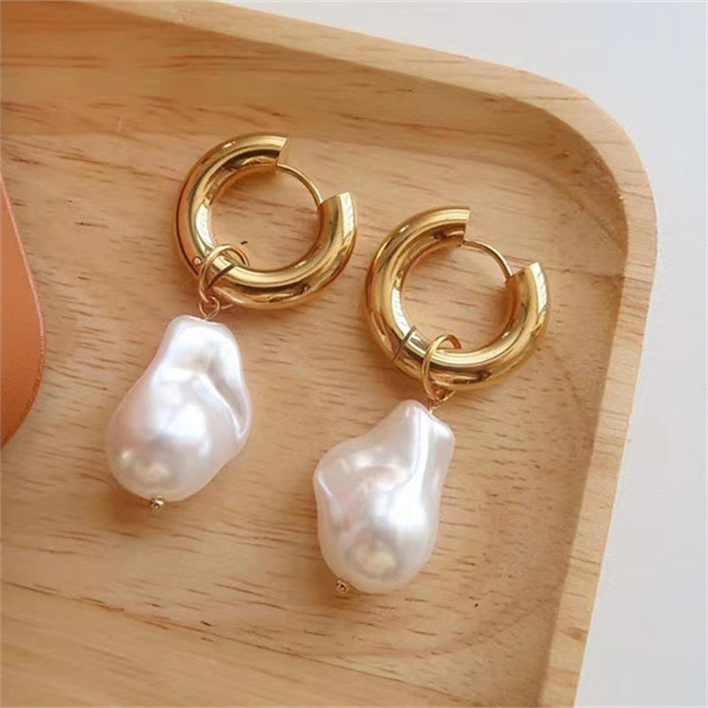 Valenzora | Baroque pearl earrings