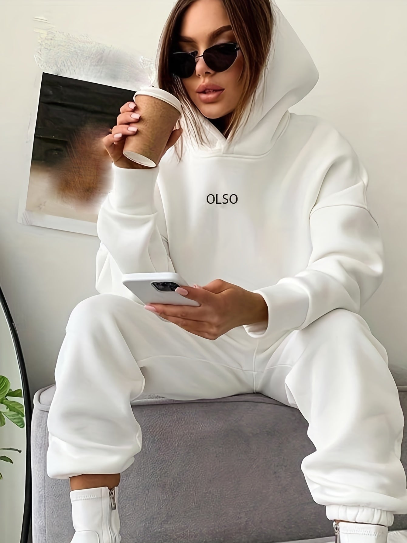 Valenzora | Oslo Damen-Set – Zweiteiliges Set bestehend aus einem Hoodie und einer Sweathose für einen lässigen Stil und maximalen Komfort.