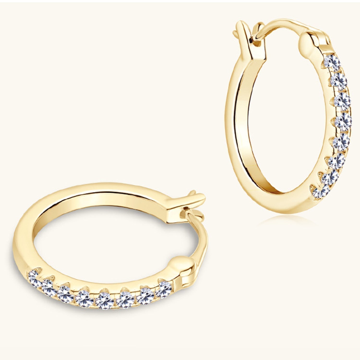 Valenzora | 925er Sterlingsilber Moissanit Huggie Ohrringe