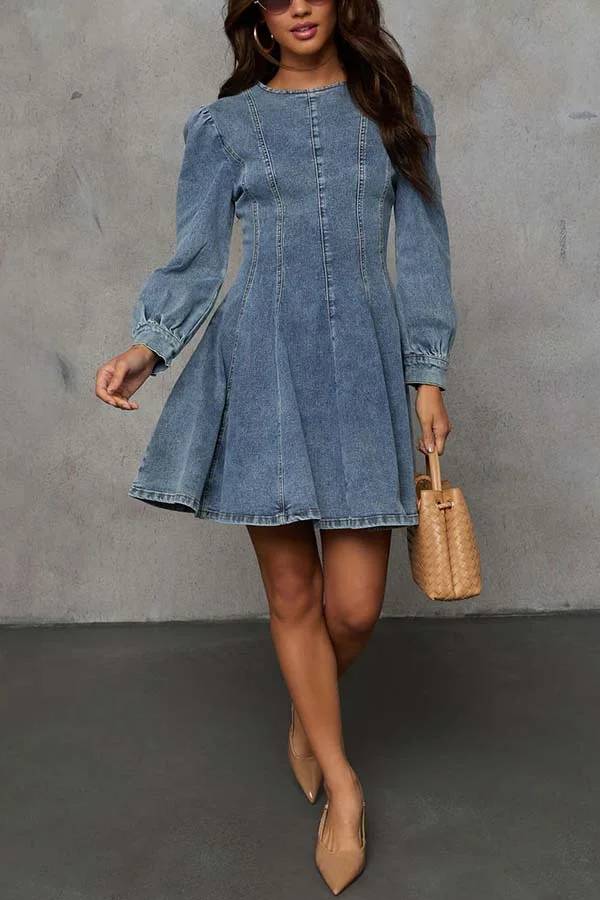 Valenzora | Fade Into You Denim Princess Line Mini-Stretchkleid mit ausgestelltem Rock und Reißverschluss hinten