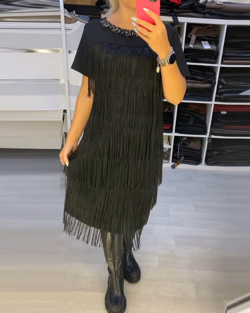Valenzora | Chic shift dress with tassels