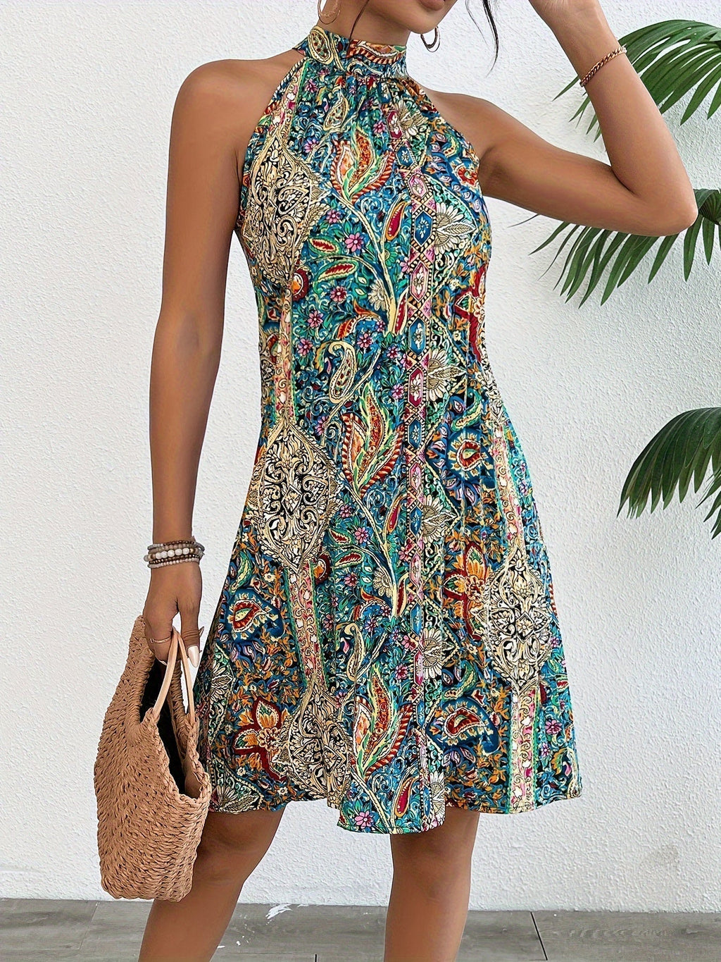 Valenzora | Elegant pleated summer dress for women with flowers