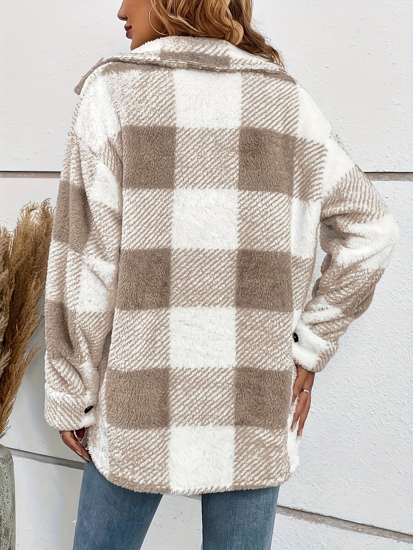 Valenzora | Warm women's jacket with check pattern