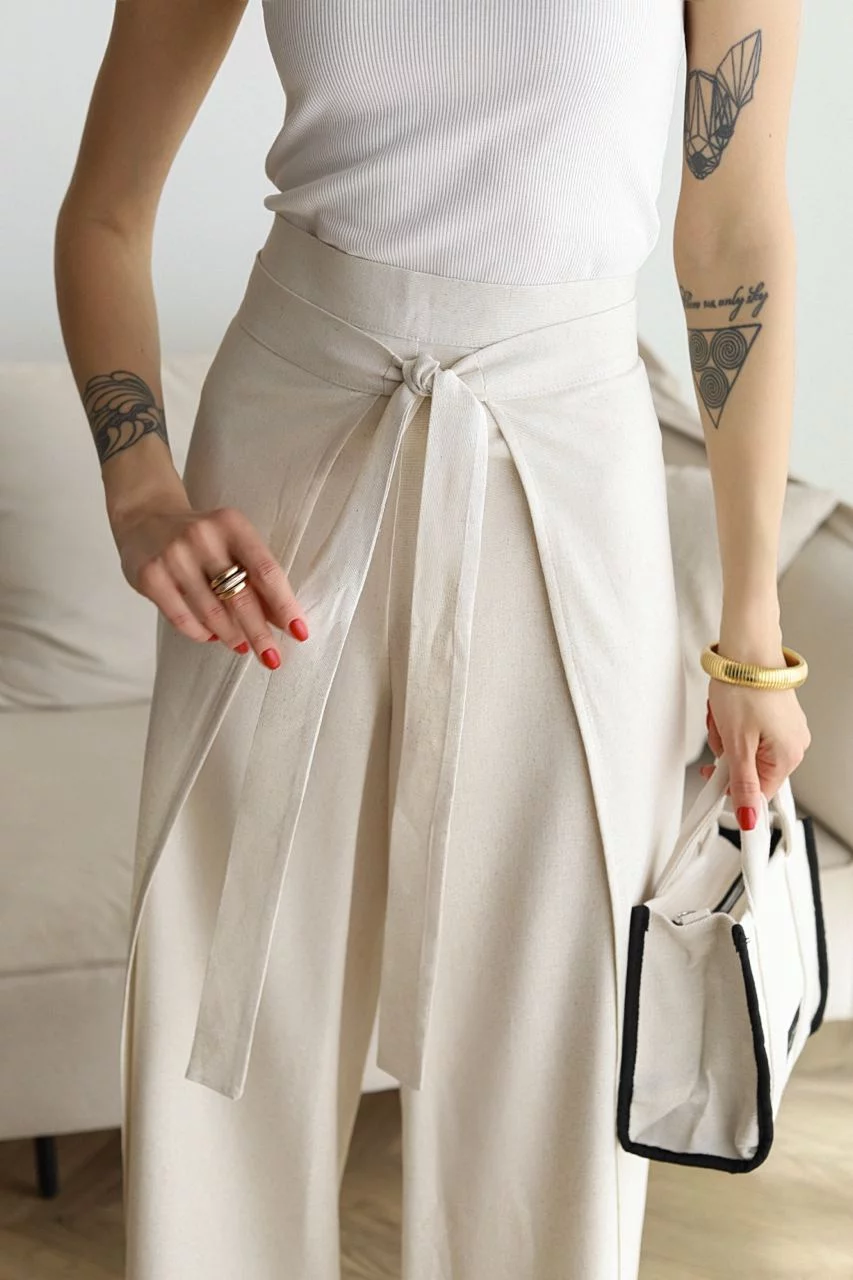 Wide linen trousers