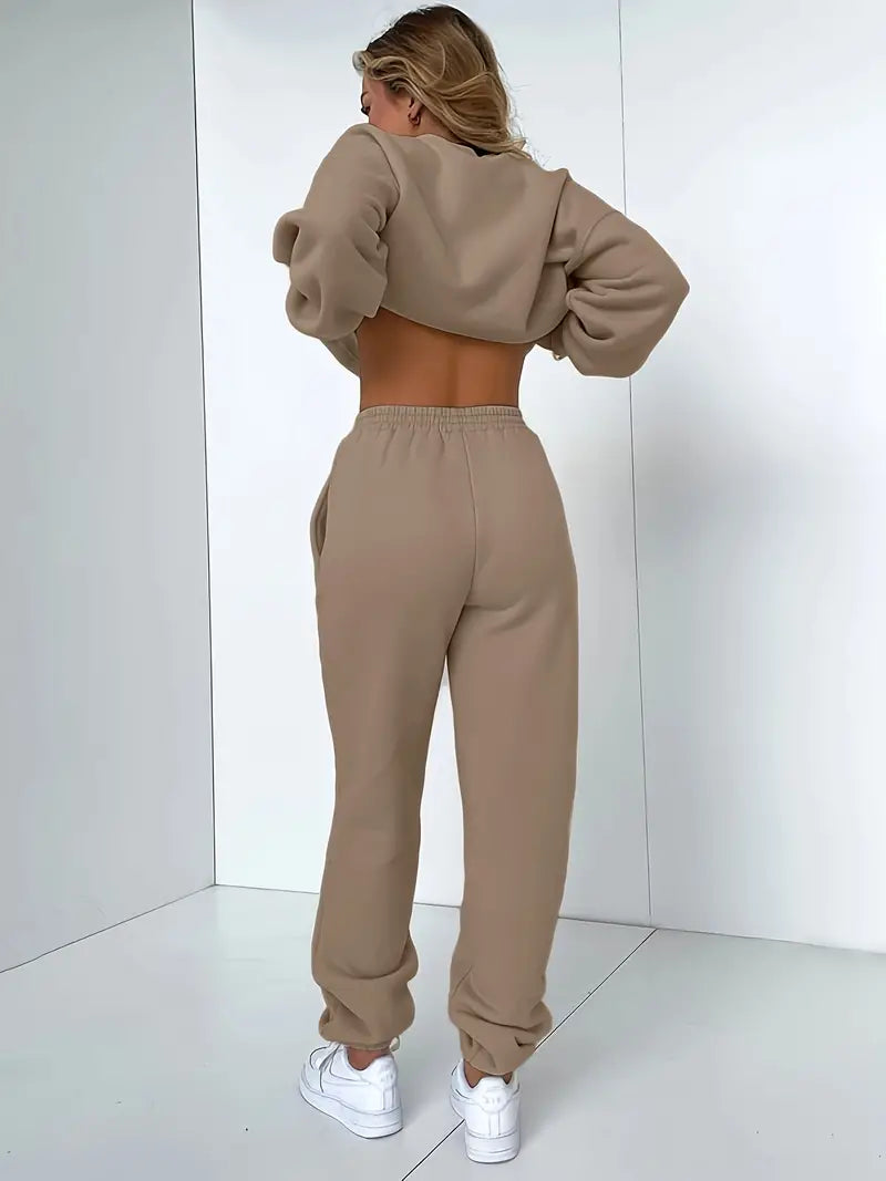 Valenzora Jogging Suit | Casual soft 2-piece women's suit with sweater and matching trousers