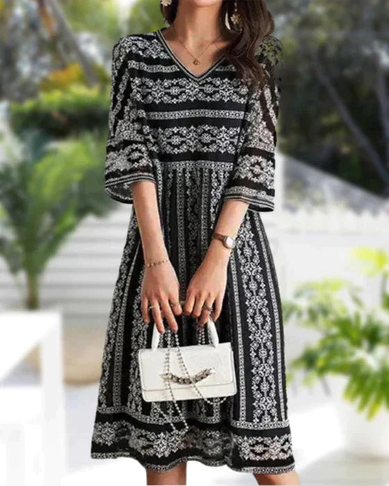 Valenzora | Printed midi dress with V-neck