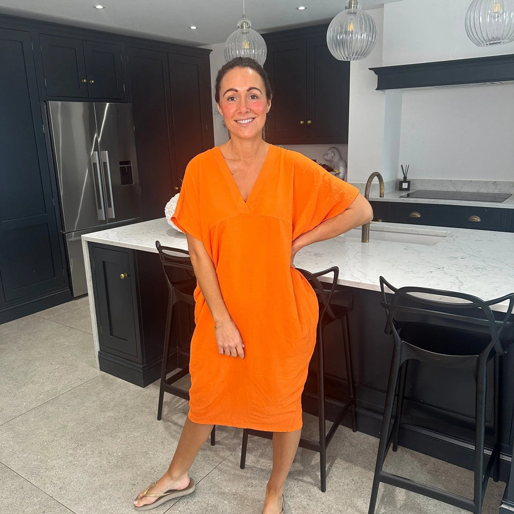 Kleid mit V-Ausschnitt | Unser Bestseller 2026