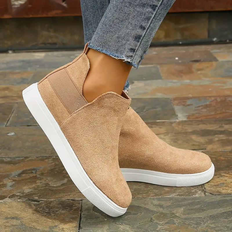 Sturdy women's shoes