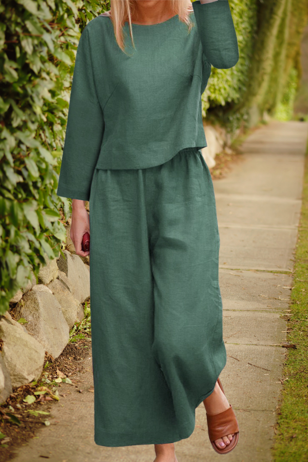 Valenzora | Airy linen set with multi-layered top and wide trouser legs