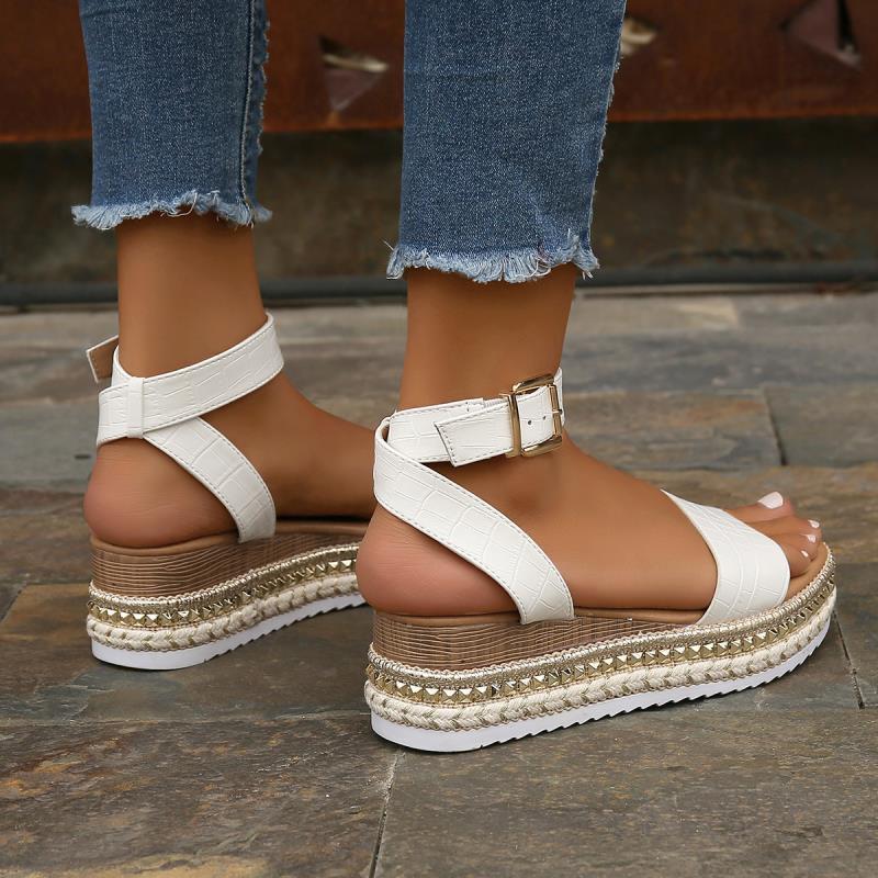 Valenzora | Summer Sandals with Buckle Straps and Platform