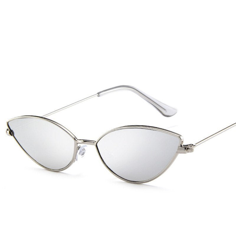 Valenzora | Retro Cat-Eye-Sonnenbrille aus hochwertigem veganem Leder