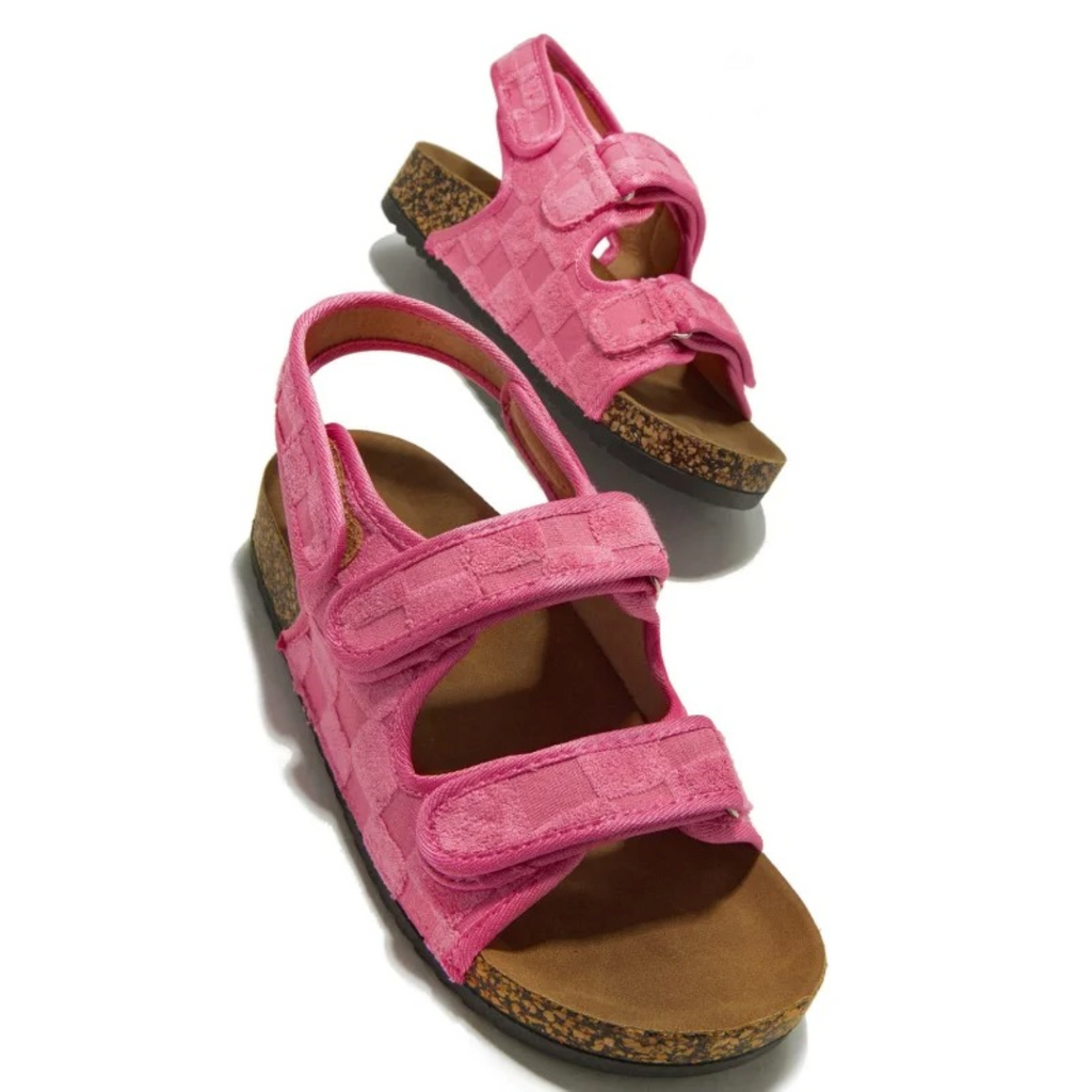 Valenzora | Orthopedic sandals with buckle closure