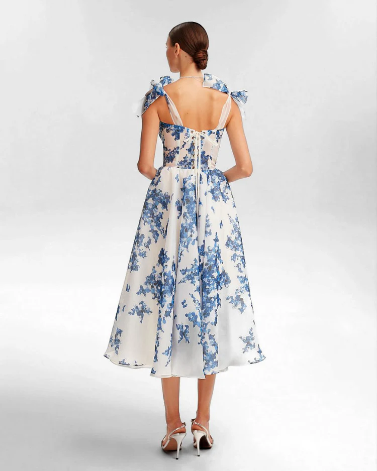 Valenzora | Charmantes blaues Kleid