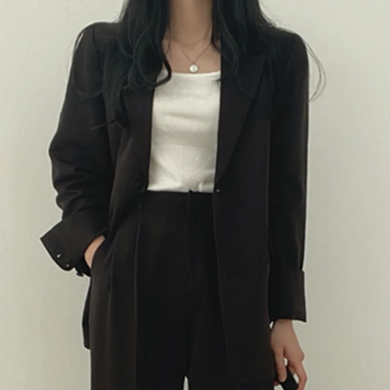 Valenzora | Langer Damenblazer mit breitem Revers und legerer Passform