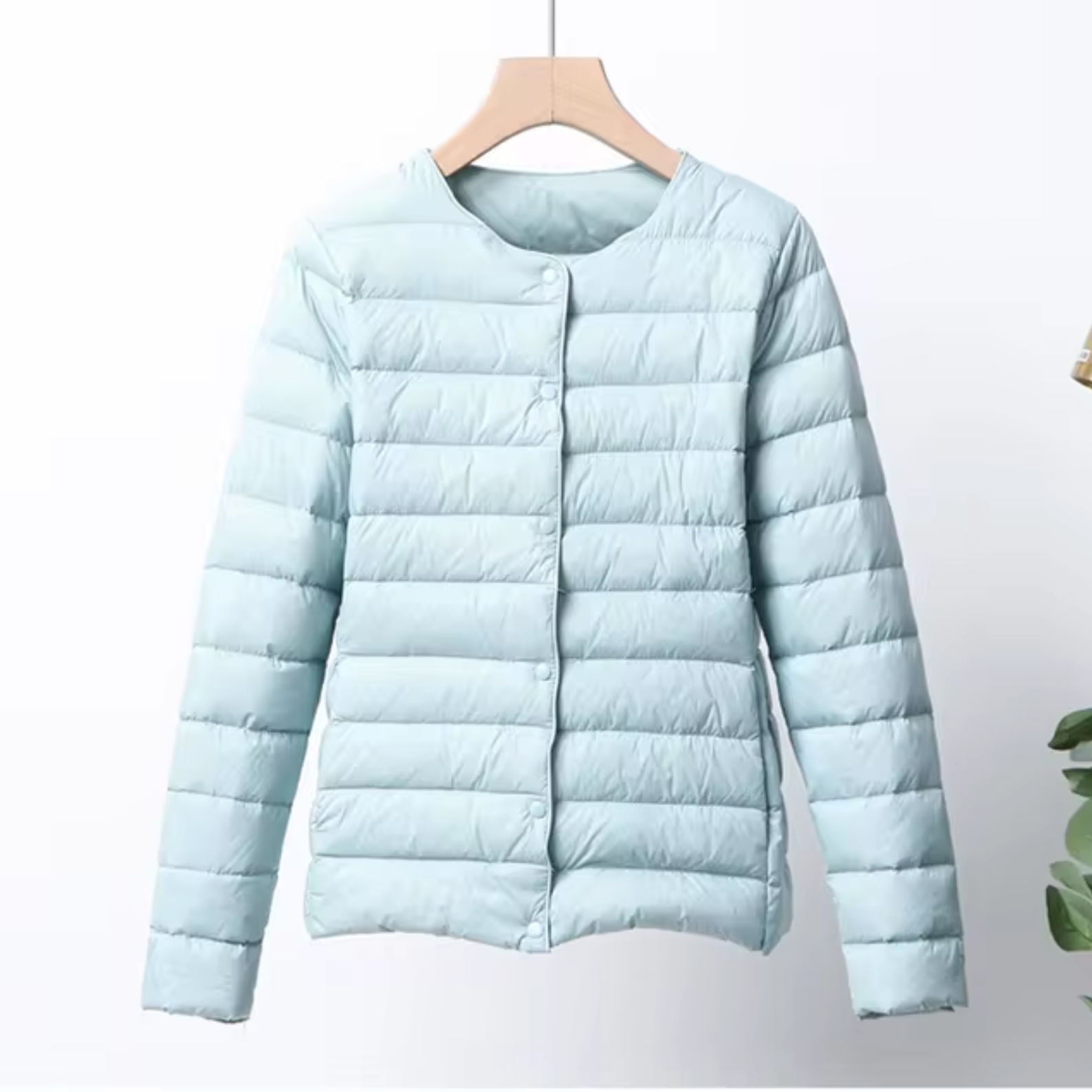 – Ultraleichte Daunenjacke