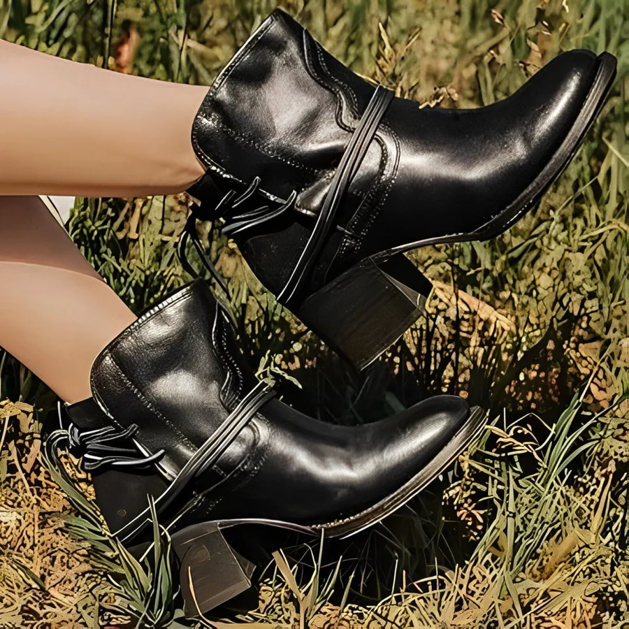 Valenzora | Western-Stiefeletten für Damen mit Wickelschnürung, gewaschenem Leder, klobigem Absatz