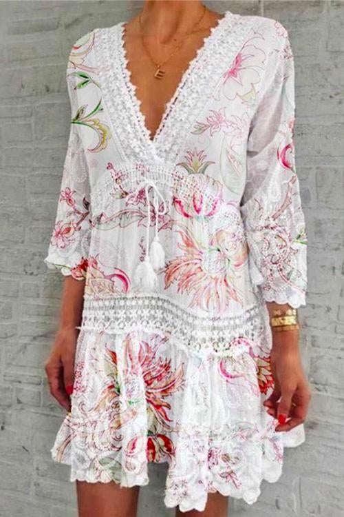 Valenzora | Rosiedress V-neck lace trim tassel flowing dress
