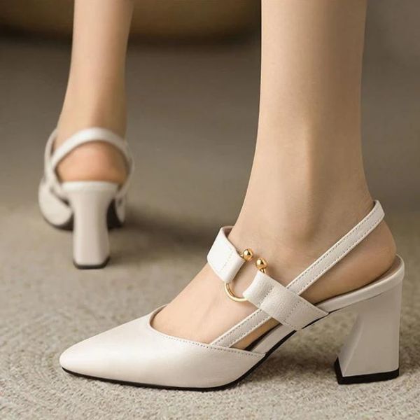 Sandalen – Orthopädische Sandalen mit Absatz