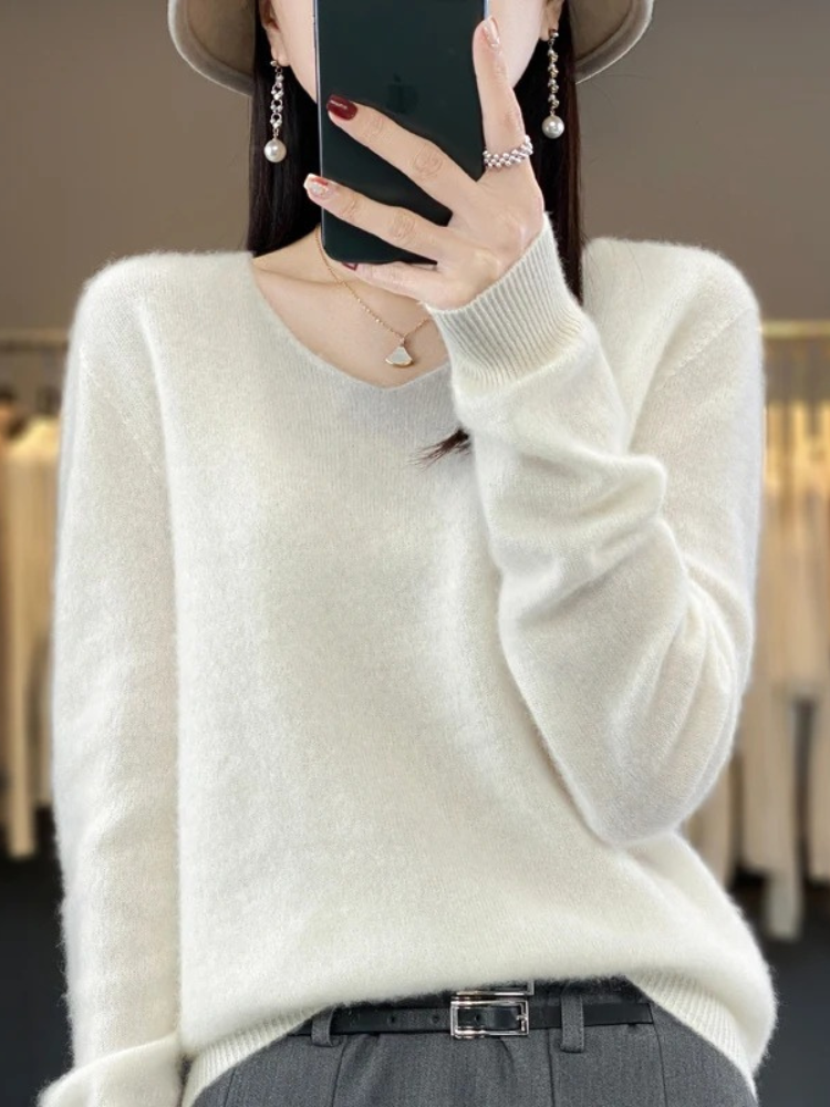 Valenzora | Women's Cashmere Pullover, Elegant V-neck, Soft & Comfortable