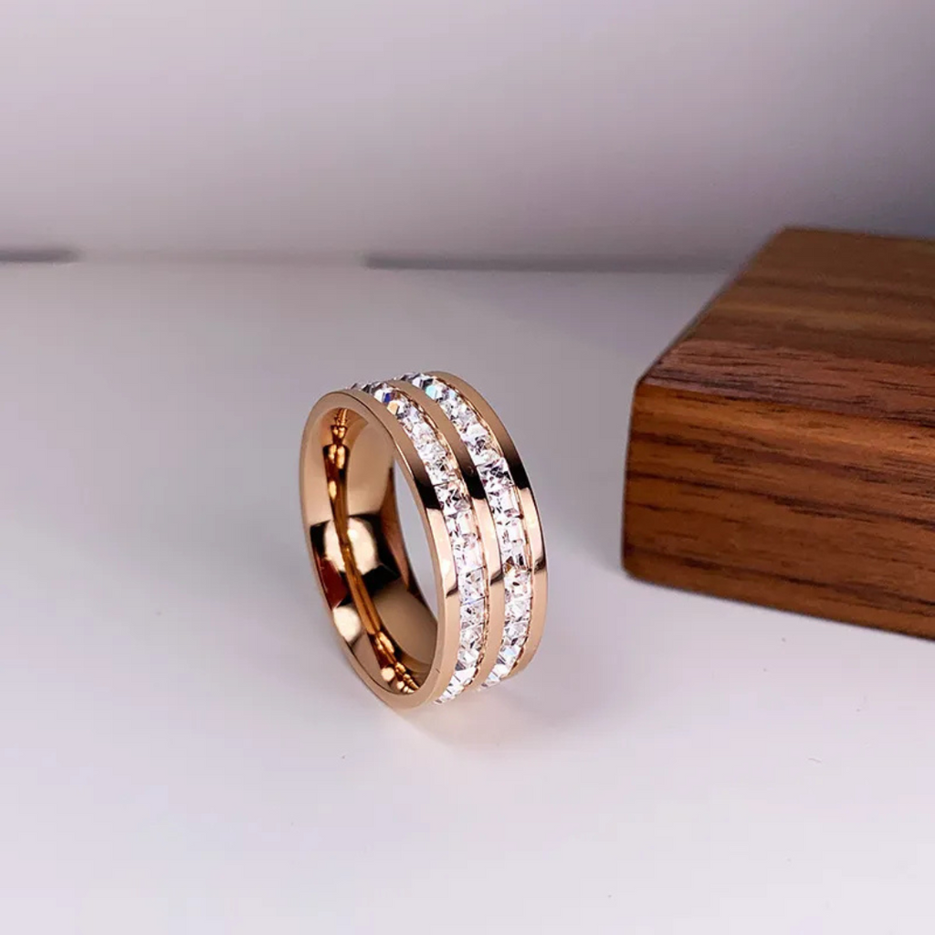 Valenzora | Eleganter, intarsierter Zirkonia-Ring Gold