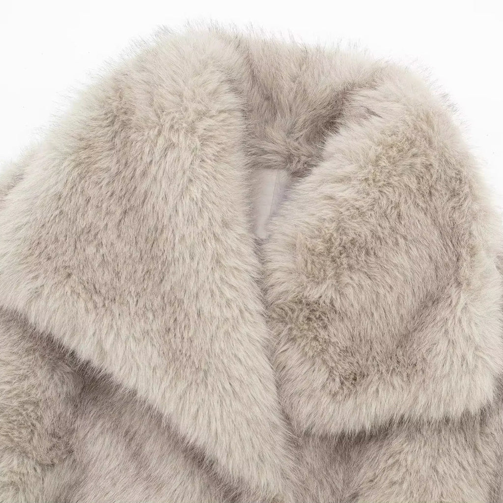 Valenzora | Flauschige Pelzjacke für den Winter