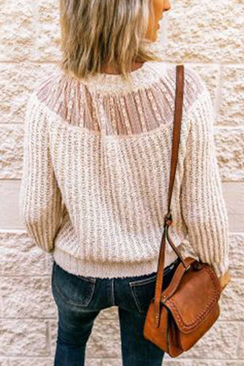 Relaxed and fashionable winter sweater