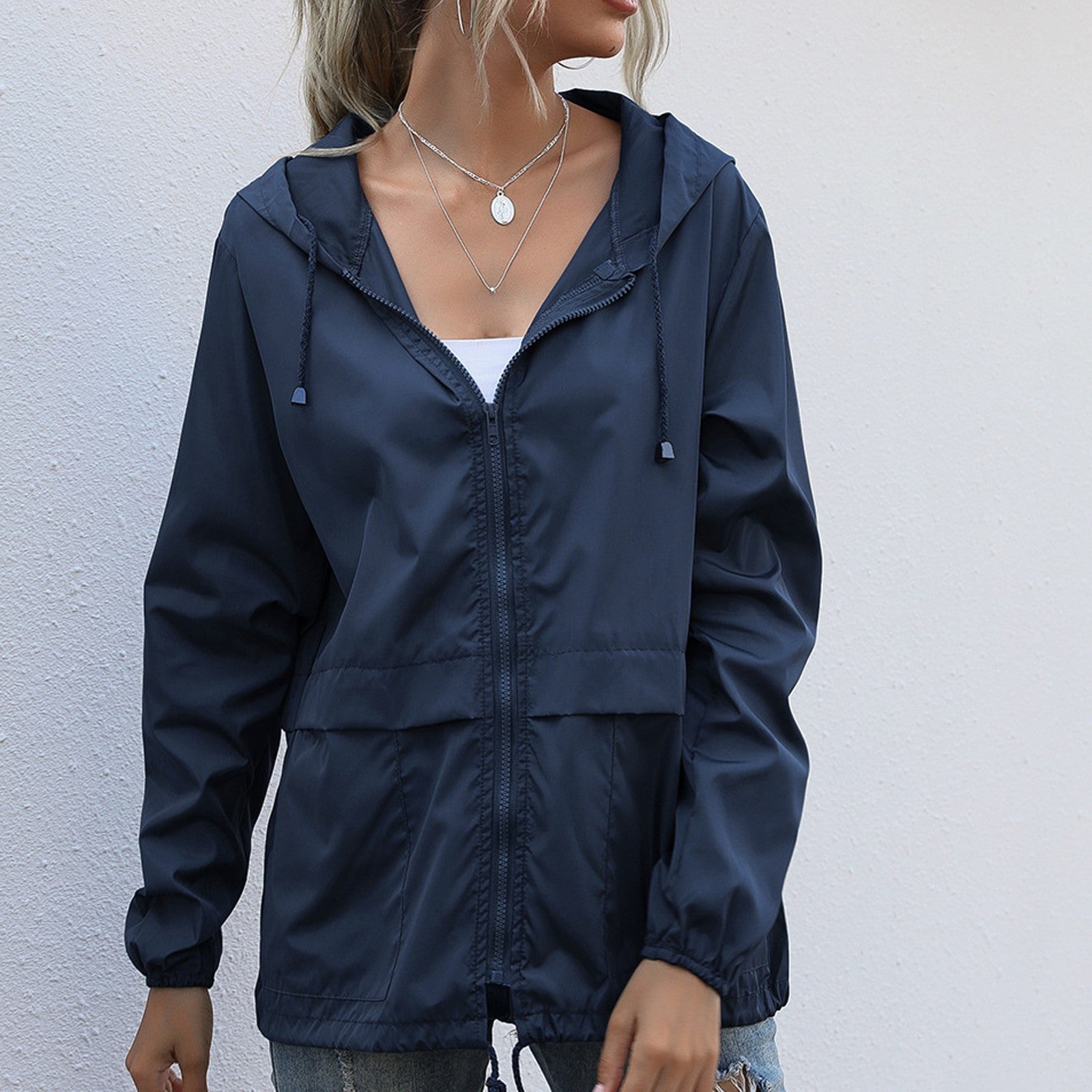 Valenzora Windbreaker | Winddichter Regenmantel für Damen