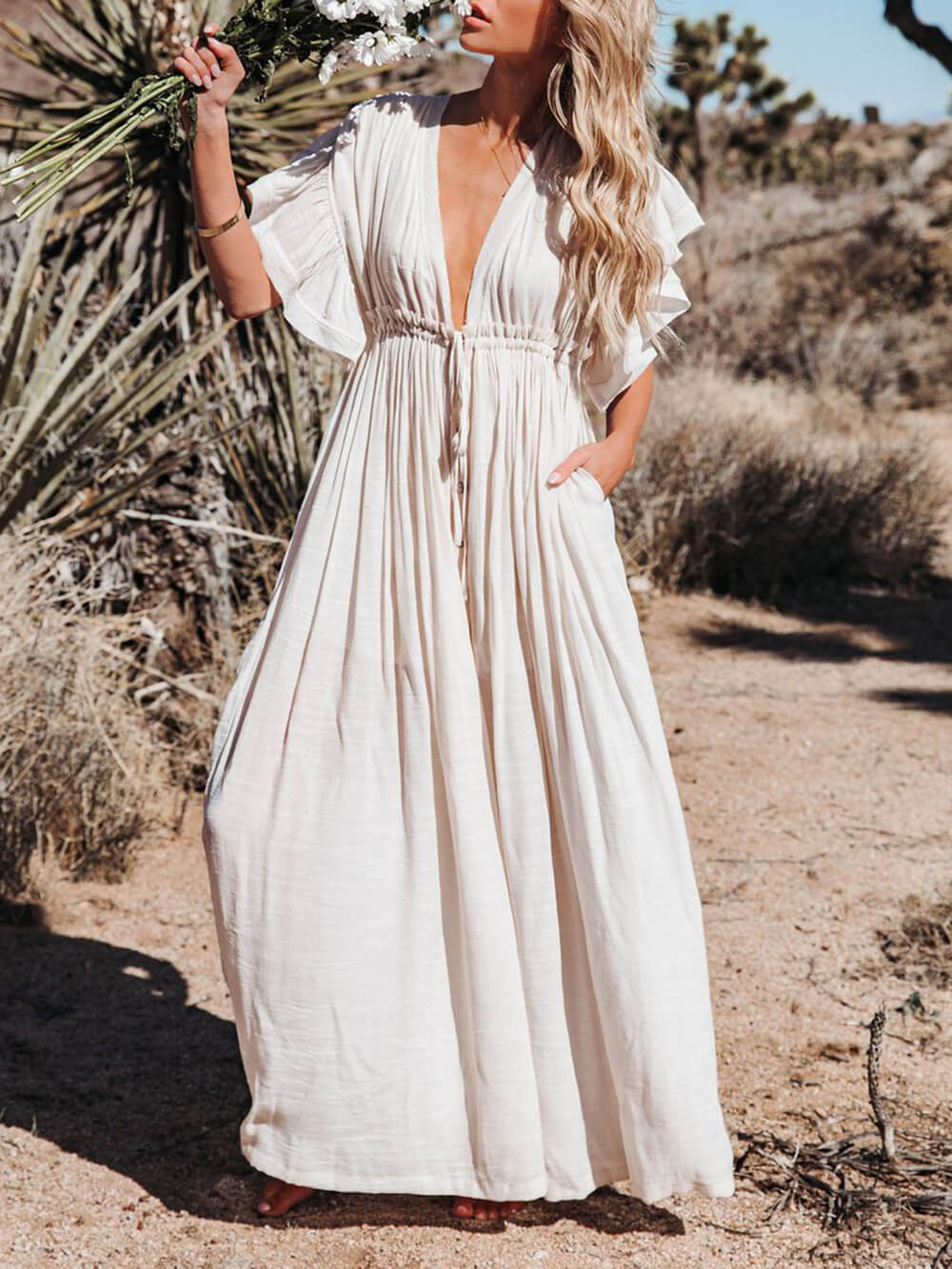 Valenzora | Stylish maxi dress with flutter sleeves for women