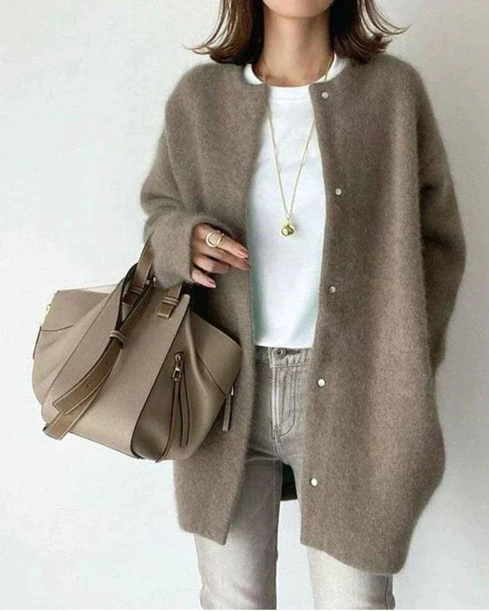Valenzora – Elegante und weiche Strickjacke