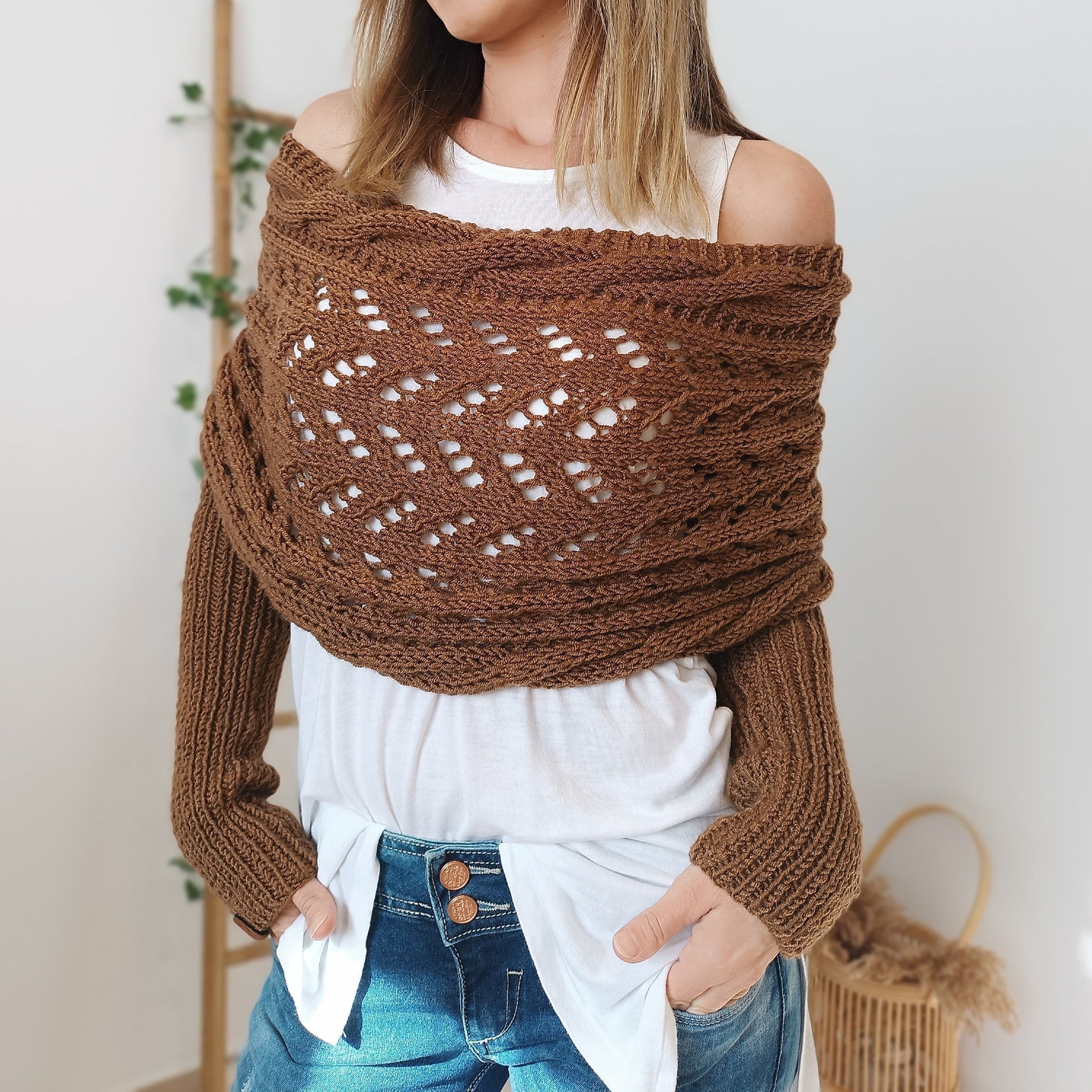 Valenzora | Versatile scarf with sleeves and braided pattern