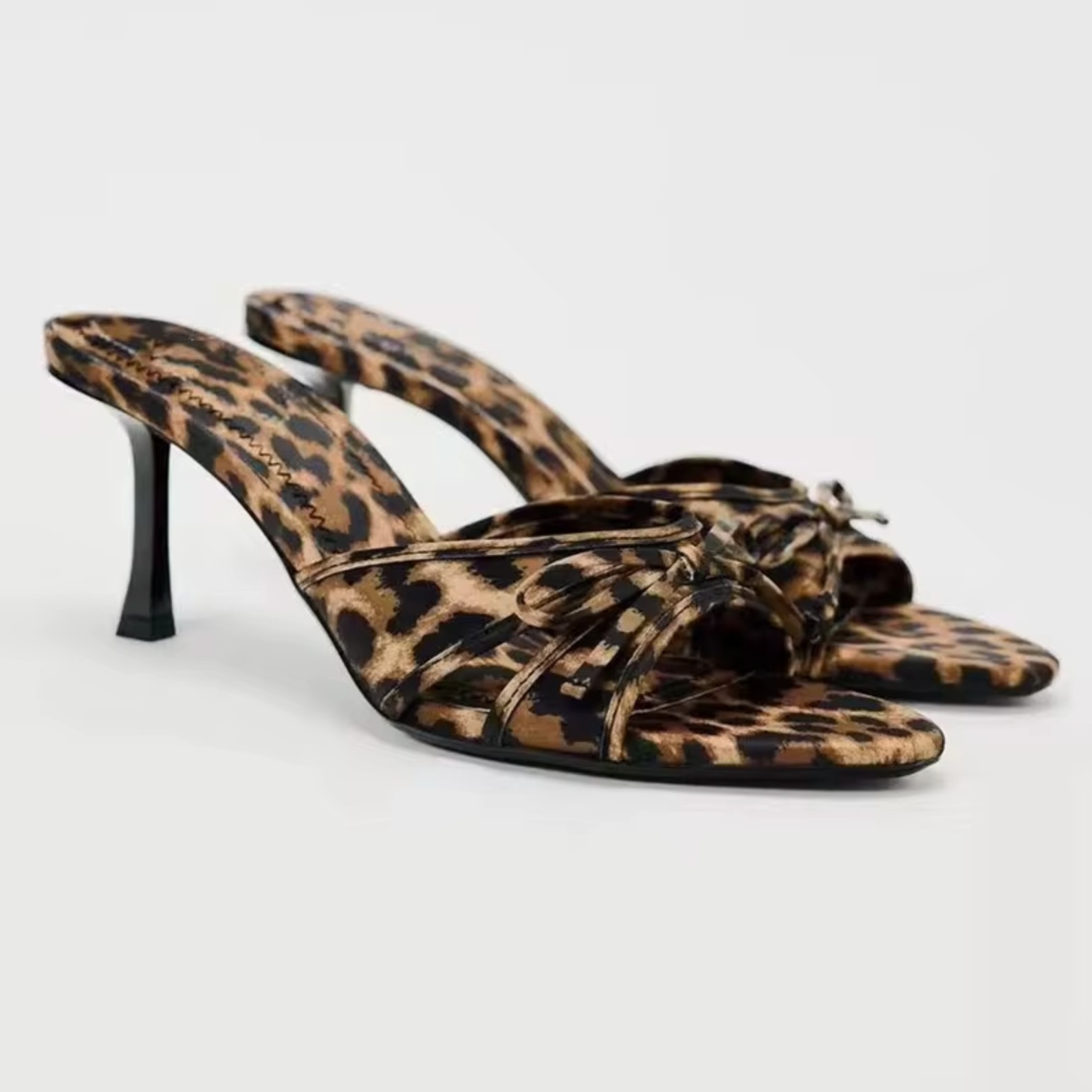 Valenzora | High-heeled slippers with leopard print