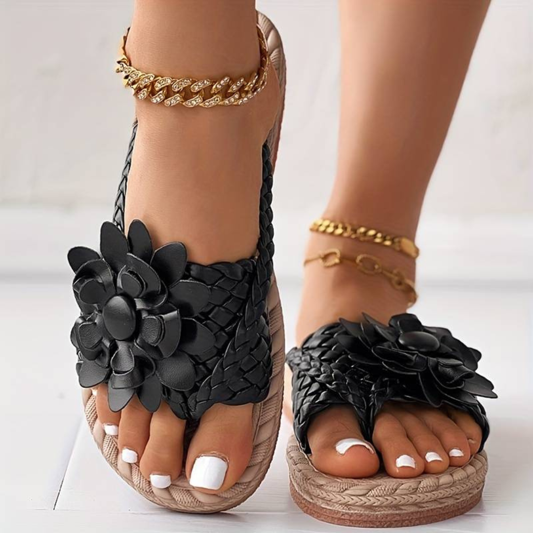 Flip-Flops | Damen-Sandalen mit offener Zehenpartie und eleganten geflochtenen Riemen