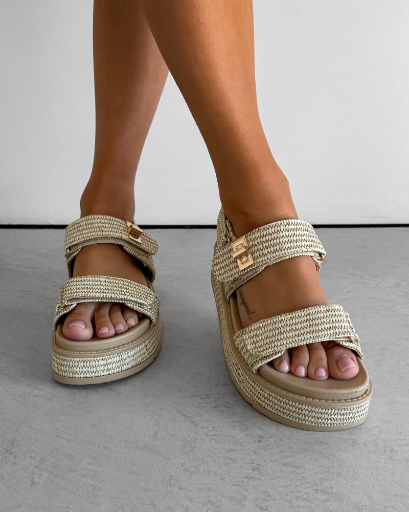 Valenzora | Chunky rattan sandals for women