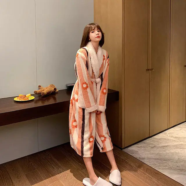 Valenzora | Soft and warm bathrobe with beautiful patterns for women