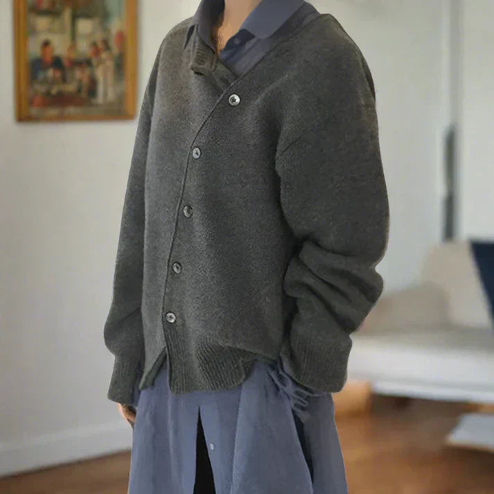 Valenzora | Soft cardigan with diagonal button placket